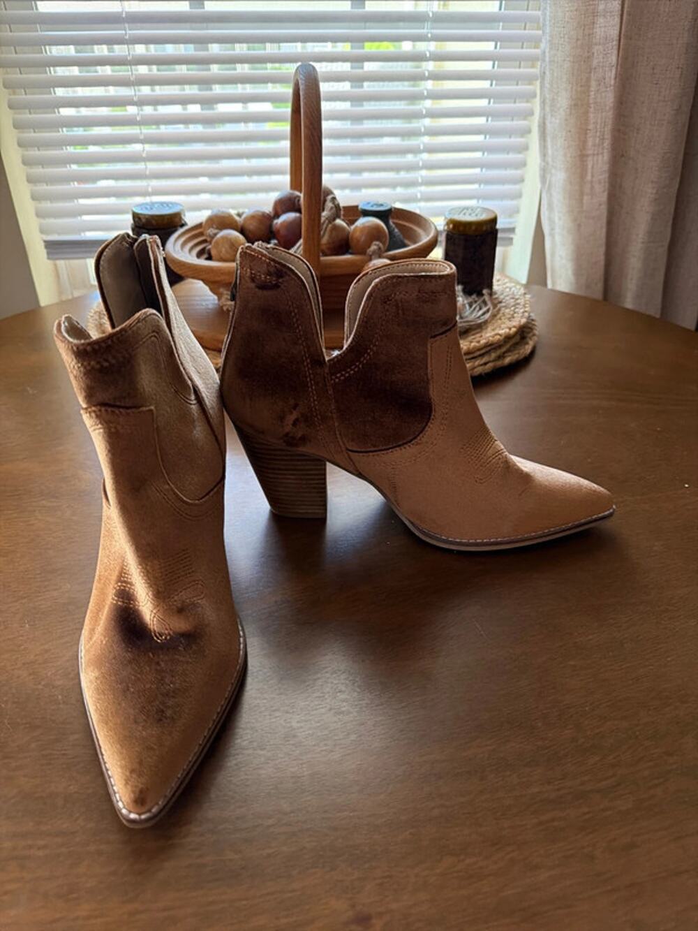 Hey girl brown velvet ankle booties NWOT 10